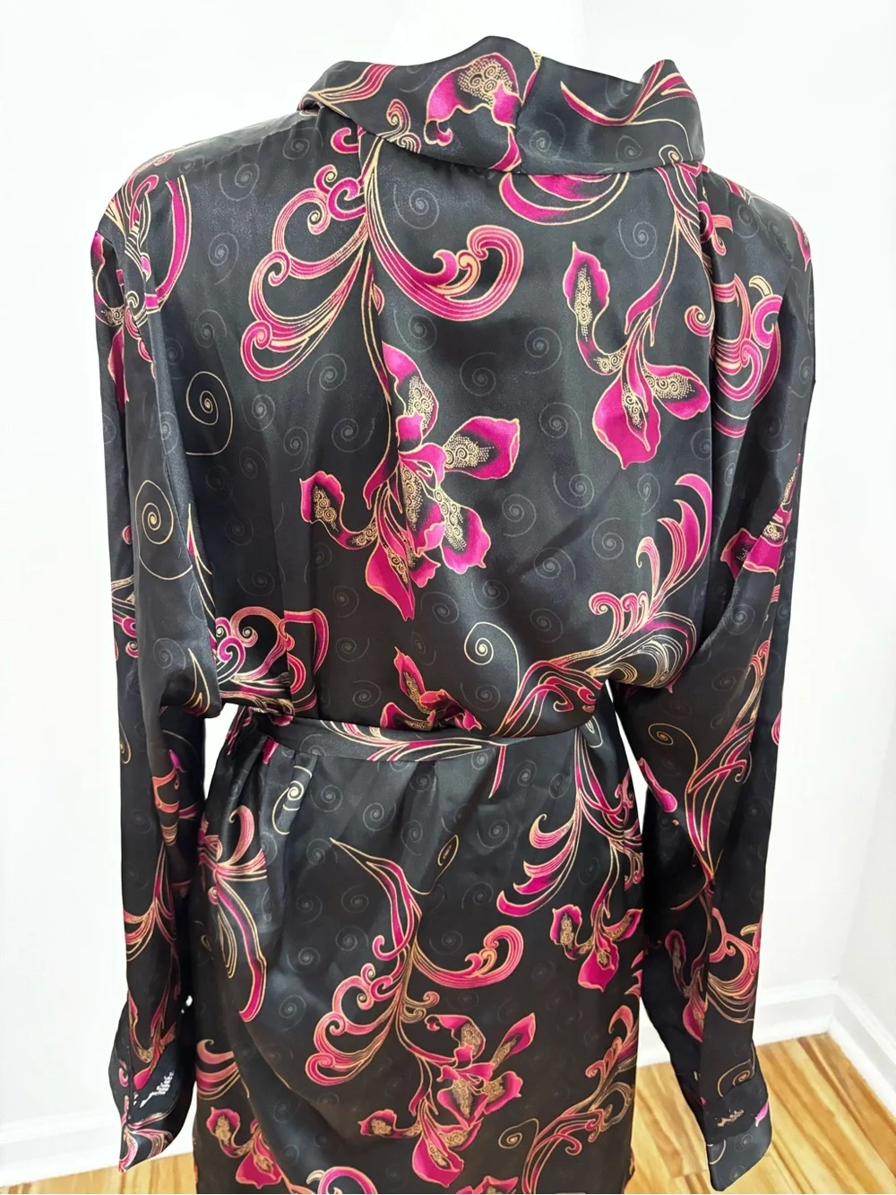 Delicates L Black Pink Gold Floral Satin Chemise Robe Set Lace Trim Y2K